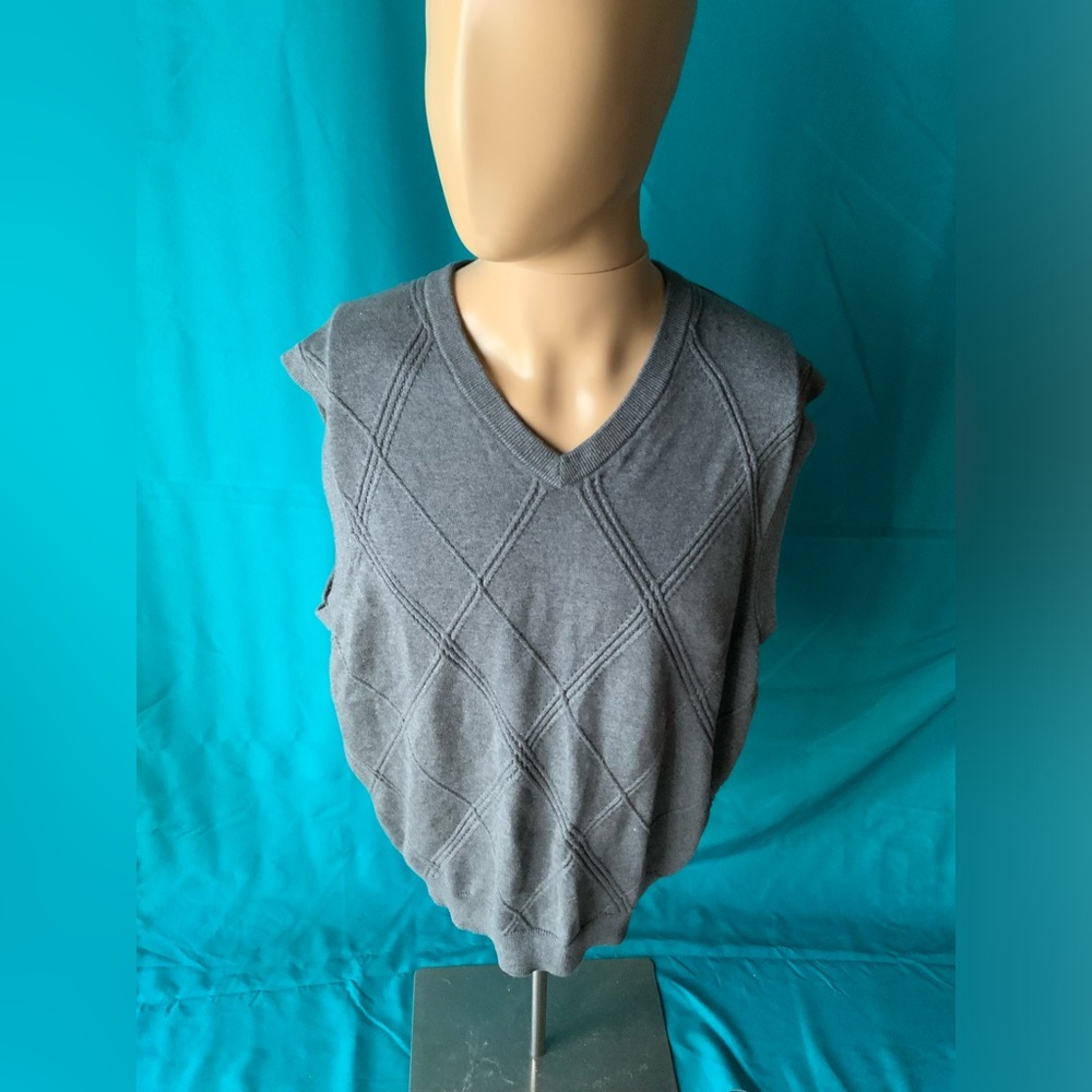 SADDLEBRED, MENS’ SIZE LARGE GRAY V-NECK SWEATER VEST, COTTON, EUC